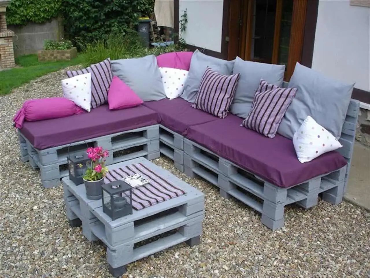 Come creare un angolo relax green in giardino con mobili riciclati: le idee top del 2025 Come creare un angolo relax green in giardino con mobili riciclati: le idee top del 2025
