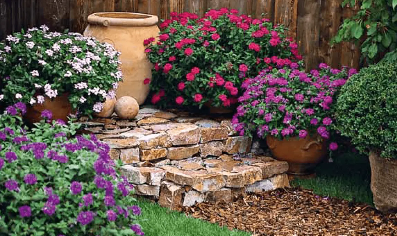 Come creare un angolo relax green in giardino con mobili riciclati: le idee top del 2025 Come creare un angolo relax green in giardino con mobili riciclati: le idee top del 2025